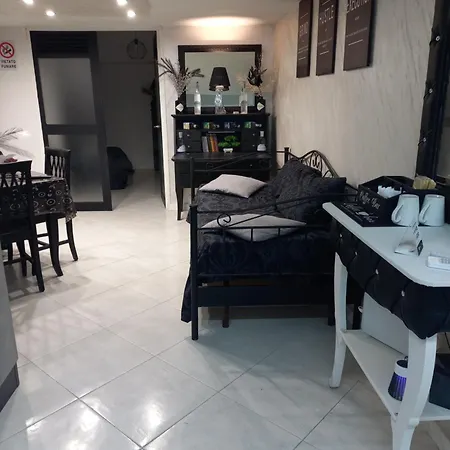 Paky S House アパート *