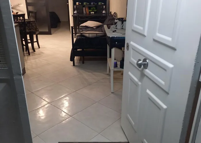 Paky S House * Nápoly